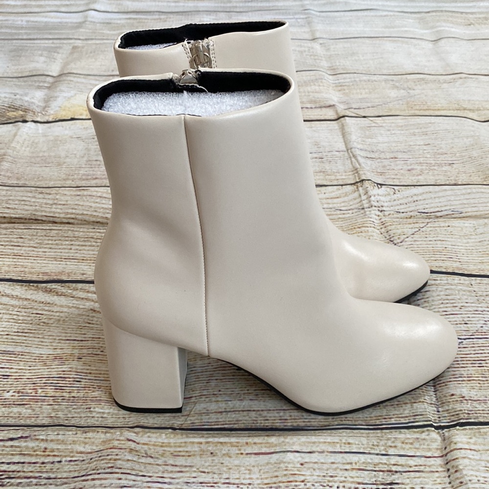 Qupid Booties - Picture 6 of 12